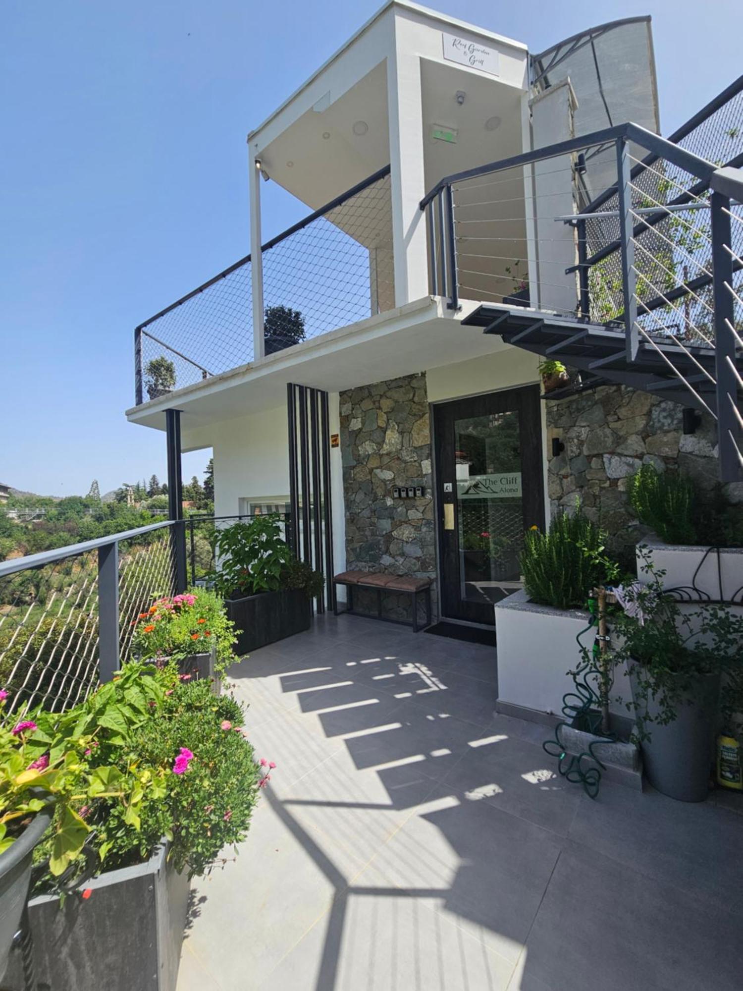 The Cliff Alona Aparthotel Exterior photo